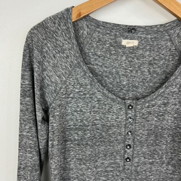 Aerie Women's Medium Grey Long Sleeve Casual Button Down Shirt Top Scoop Neck - Picture 11 of 13